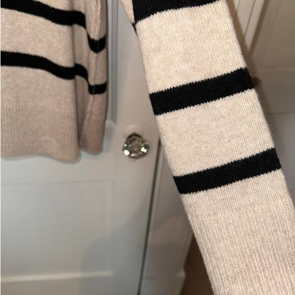 New Aerie Striped Collar V-Neck Oversized Pullover Sweater Tan size XS - Picture 2 of 6